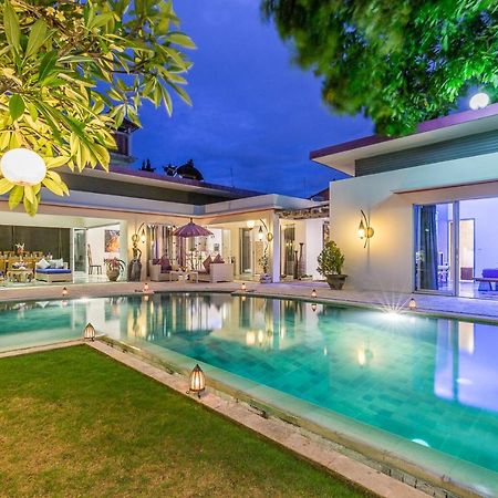 Villa Purple Legian Zewnętrze zdjęcie