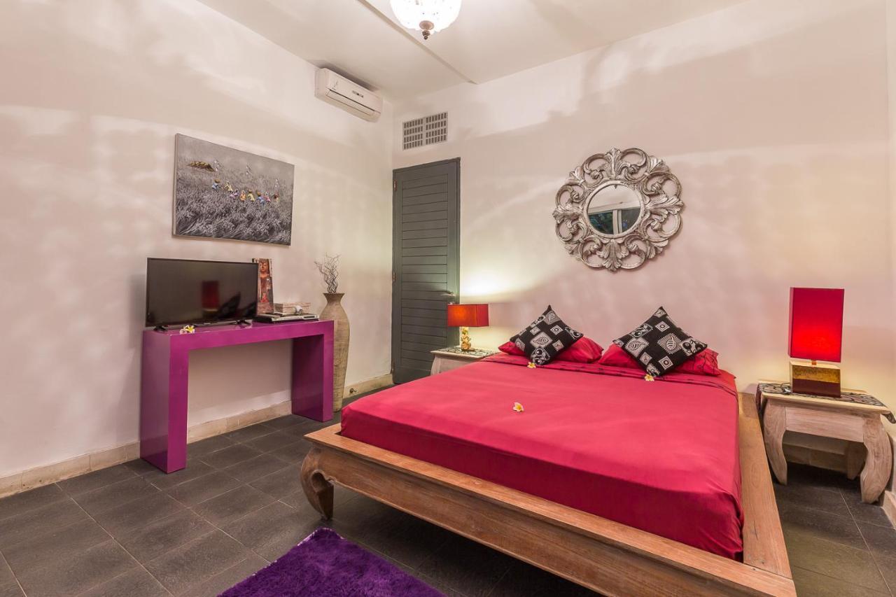 Villa Purple Legian Zewnętrze zdjęcie